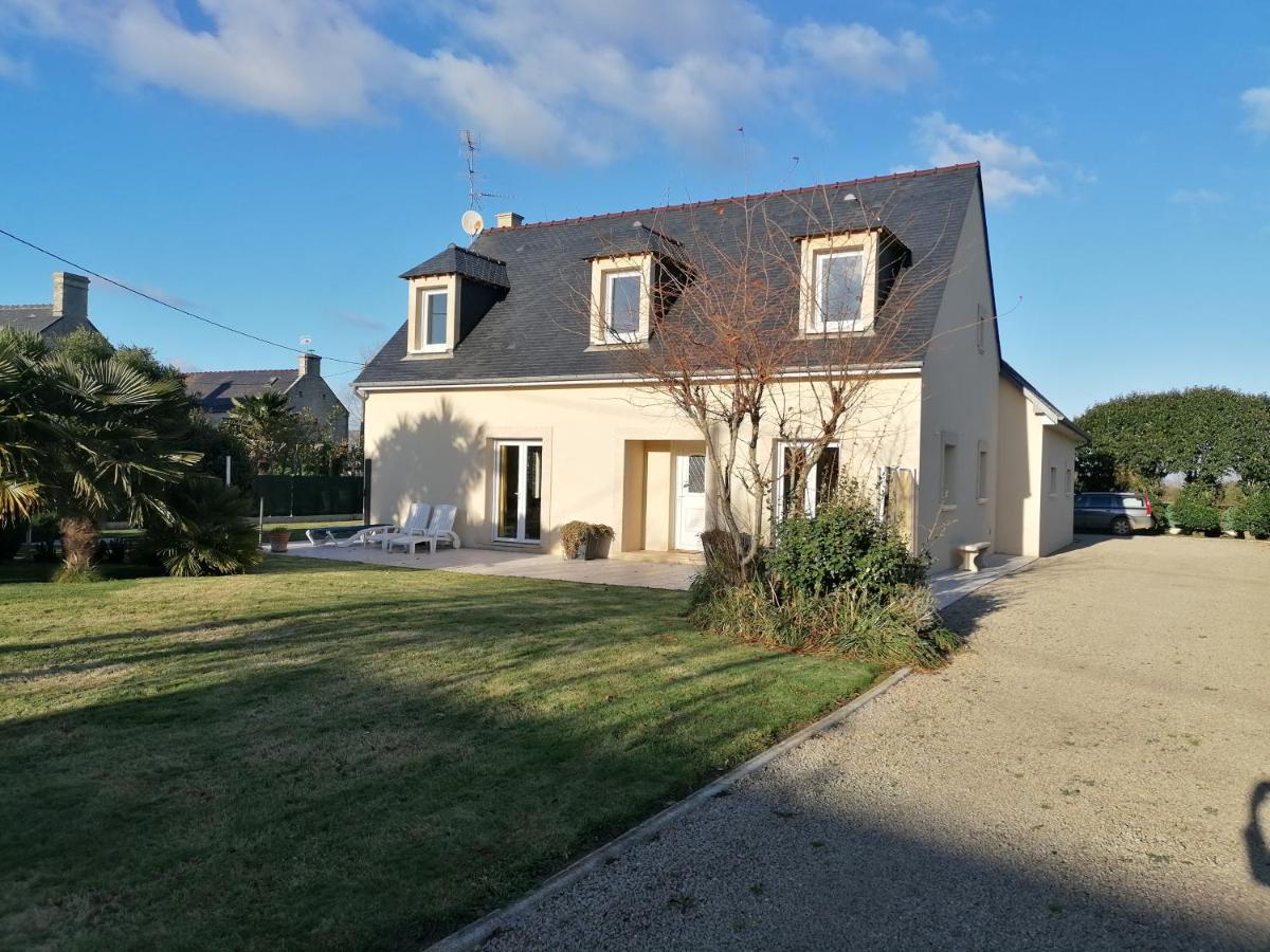 Maison Arromanches: Spacious 5-Bedroom with Garden, Near Beach Tracy-sur-Mer Exterior photo